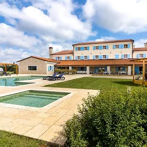 Hotel Velanera & Restaurant, Sisan